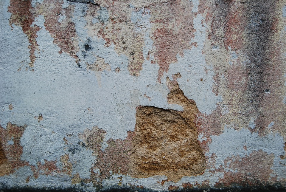 Imperméabiliser un mur enterré par l'intérieur sur Hyères dans le Var par injection