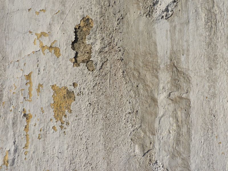 Imperméabilisation des murs enterrés d'une maison à Aubagne suite à des remontées capillaires