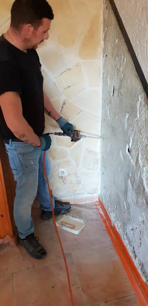 Imperméabilisation des murs enterrés d'une maison  à Vitrolles dans le 13