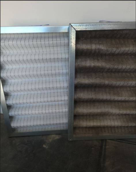 Changement d'un filtre VPH Eco Design après un an d'utilisation à La Penne sur Huveaune dans le 13