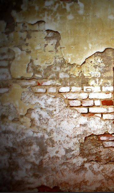 Traitement des remontées capillaires à Marseille 11ème par injection