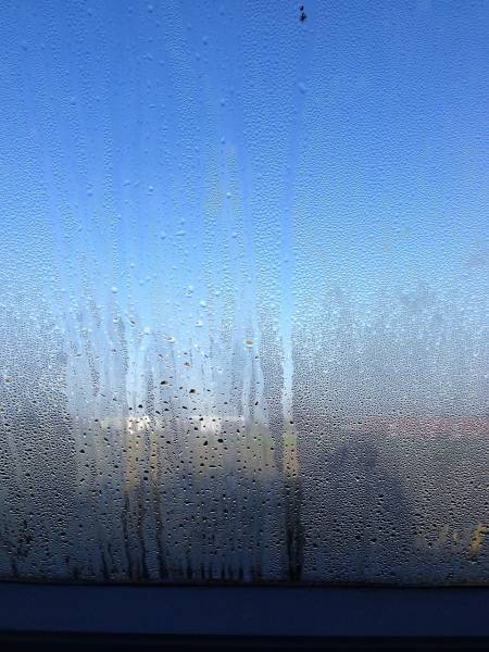 Pose d'une VPH à La Seyne sur Mer pour stopper les problèmes d'humidité ambiante