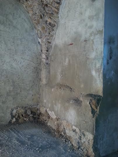 Diagnosctic humidité problème de remontées capillaires dans une maison sur Auriol