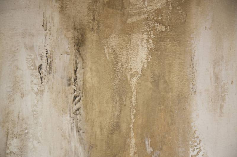 Murs humides et étanchéification par injection par l'intérieur de murs enterrés à Toulon dans le 83